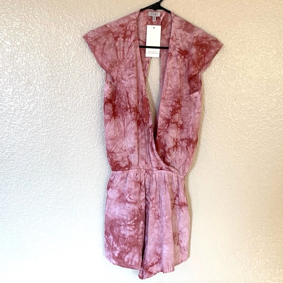 TOBI Mauve Tie Dye Open Back Deep V Romper S - Picture 5 of 8